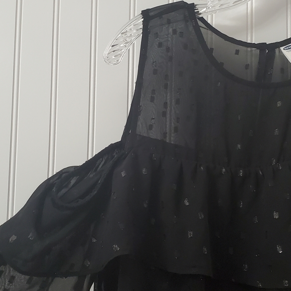 NWT Old Navy Black cold shoulder dress Medium - Picture 3 of 7